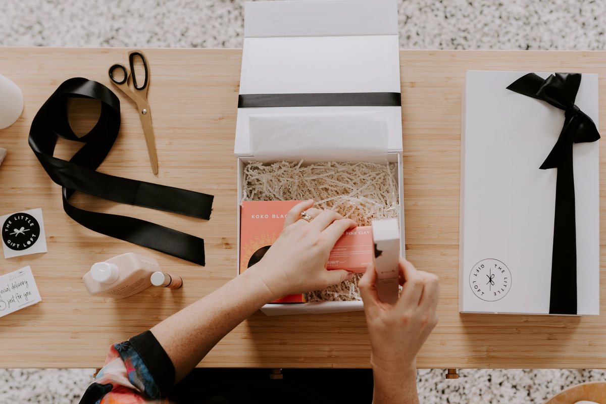 How to make a unique design for your own gift